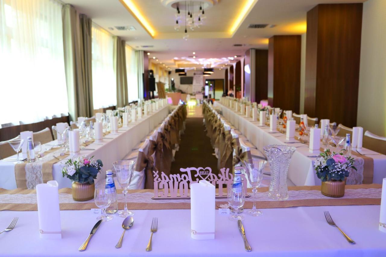 Hotel Rezident Turčianske Teplice Εξωτερικό φωτογραφία