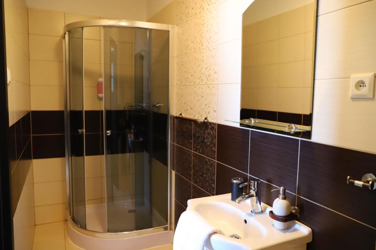 Hotel Rezident Turčianske Teplice Εξωτερικό φωτογραφία